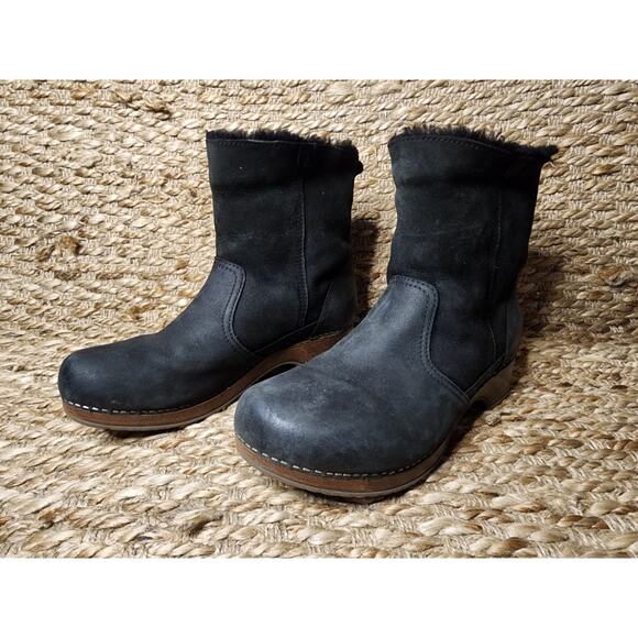 Dansko Bettie Womens Black Booties Boots Leather Nubuck Lined Fur EU 39 US 8.5 - Picture 2 of 12